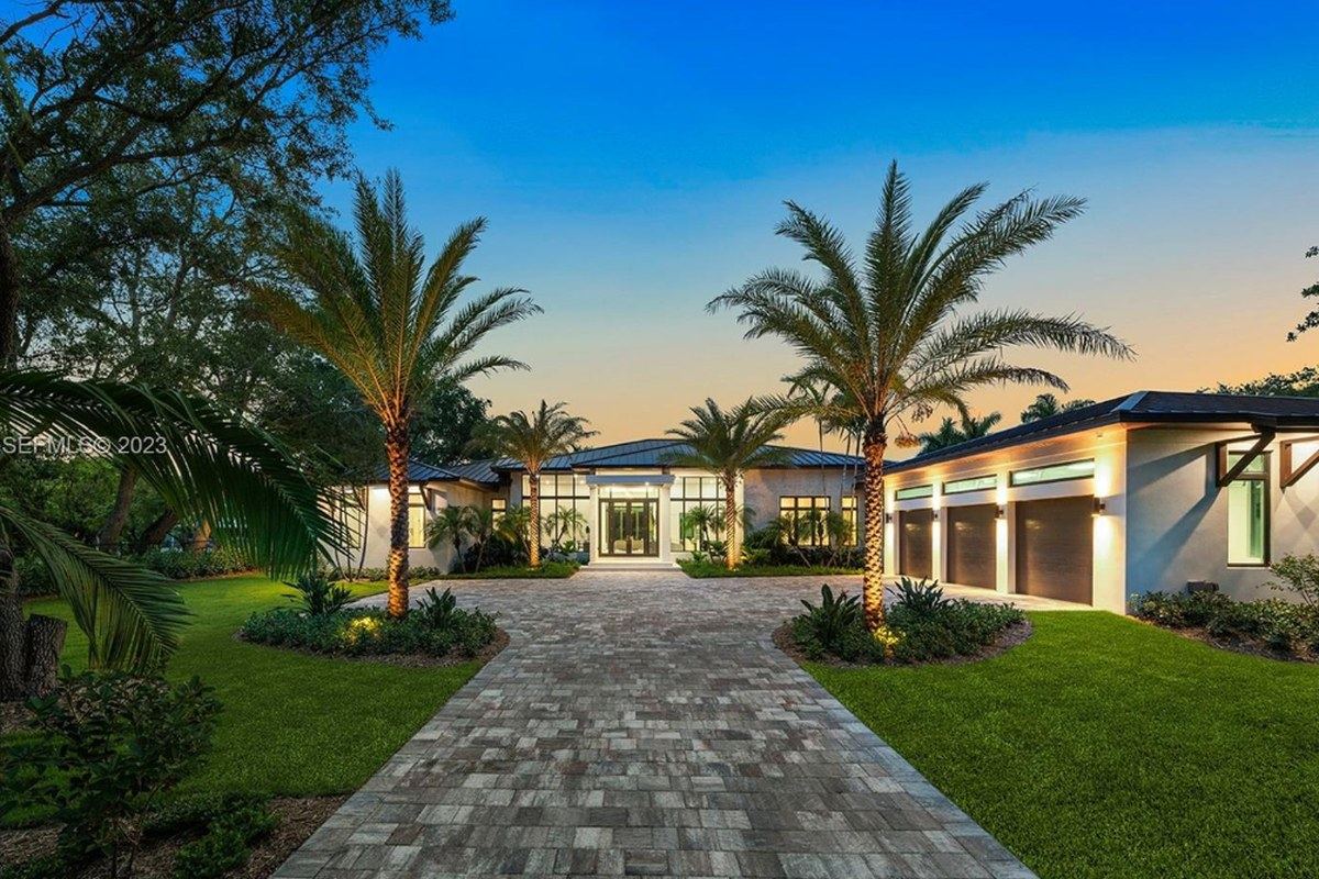 Pinecrest luxury real estate, South Florida