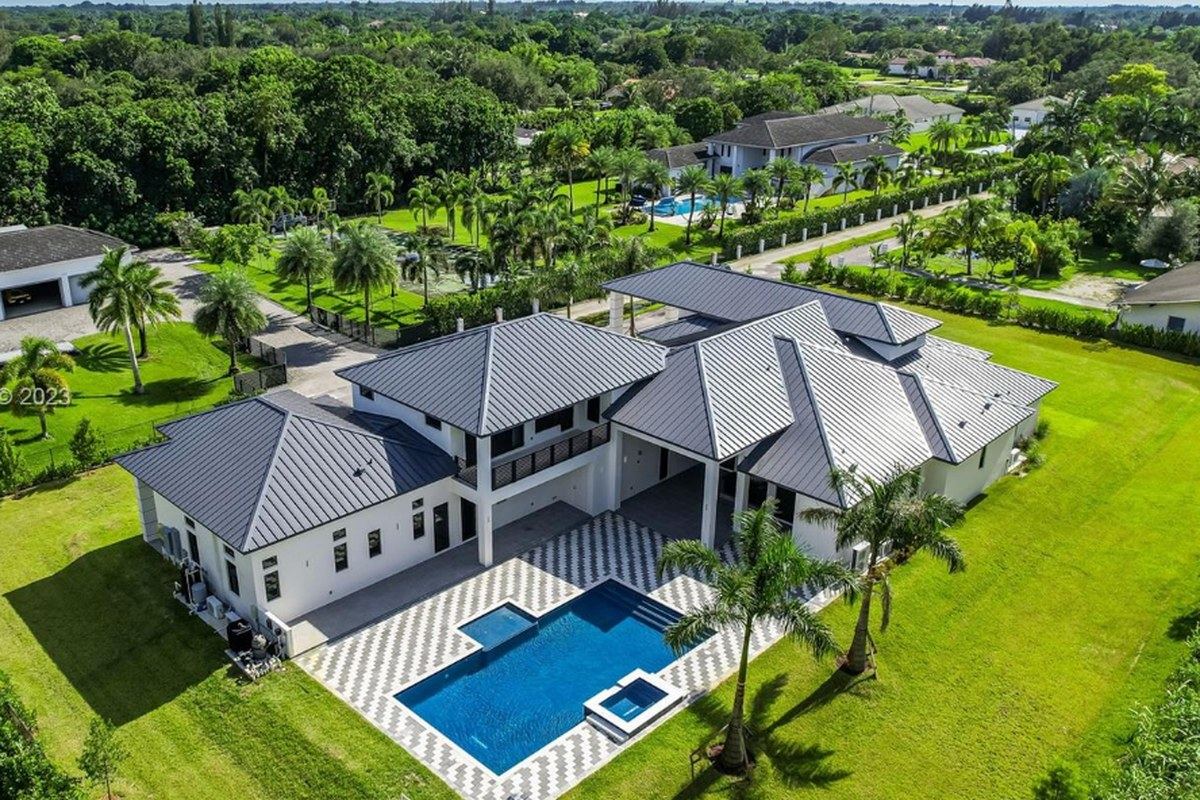 Plantation luxury real estate, South Florida
