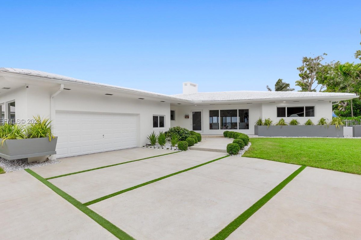 Sunrise luxury real estate, South Florida